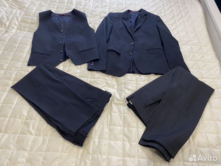 Комлект для мальчика брюки жилетка пиджак