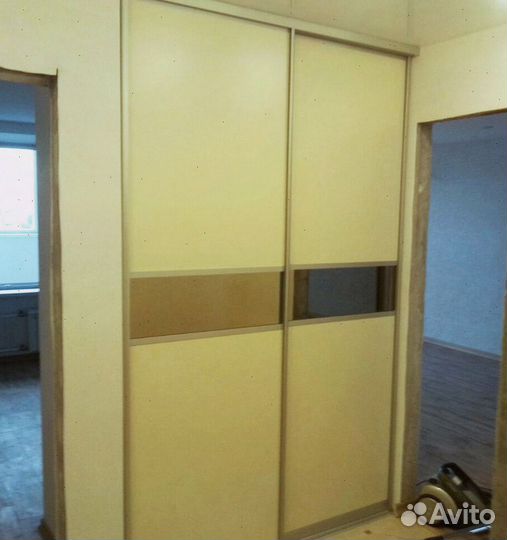 Двери купе в ниши, шкафы