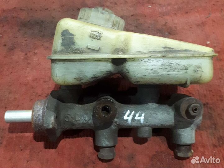 Главный тормозной цилиндр ауди 100 с3