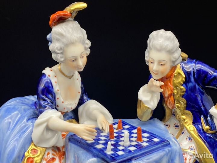 Фарфоровая статуэтка Германия «Игра в шахматы»
