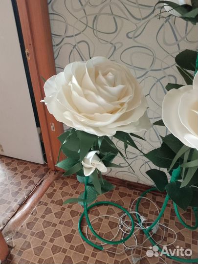 Торшер роза из изолона