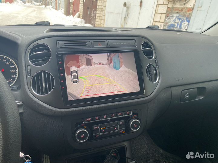 Магнитола Volkswagen Tiguan 2007-2016, есть Teyes