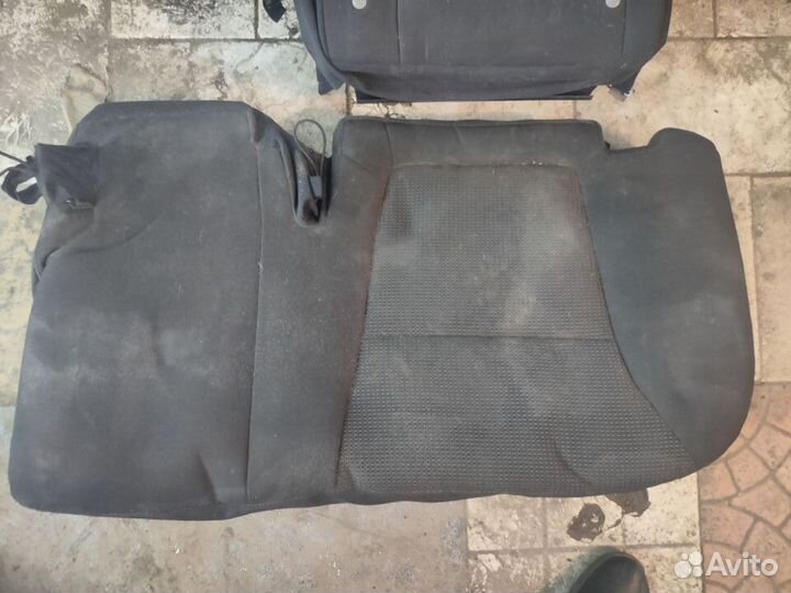 Задний подлокотник Kia Sorento 2 XM 2009-19