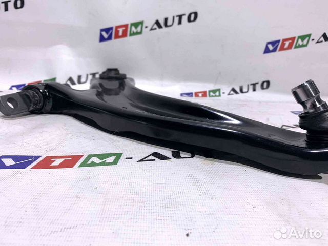Рычаг левый без шаровой опоры Renault Clio-03