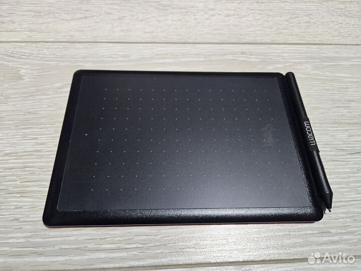 Планшет one by wacom