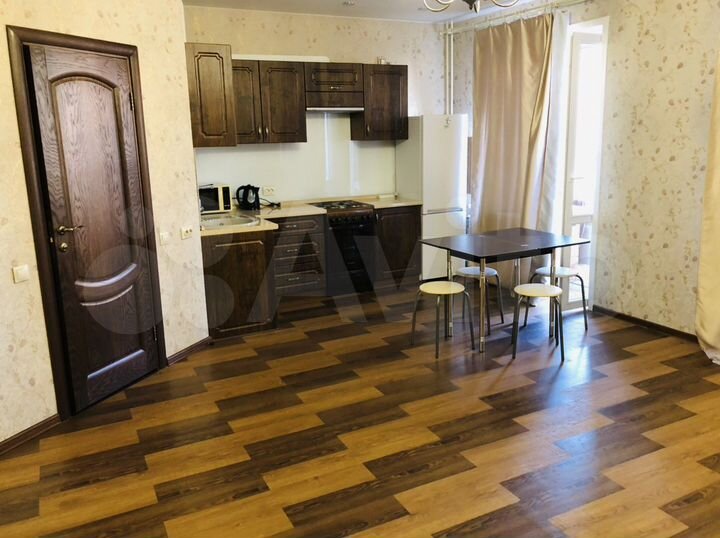 Квартира-студия, 37 м², 1/4 эт.