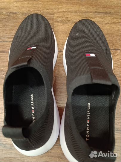 Слипоны новые Tommy Hilfiger 40 разм