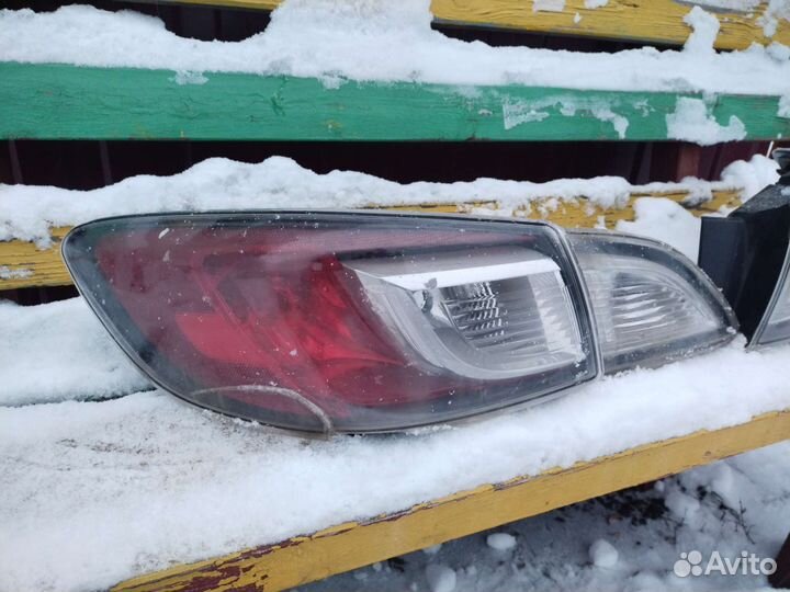 Фонарь задний правый