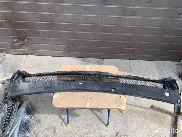 Решетка под лобовое стекло Ford Focus 2 купэ 1.8