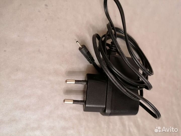 Зарядное устройство