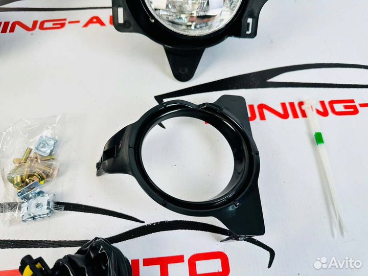 Противотуманные фары Toyota Hilux (AN 10 ) F2990