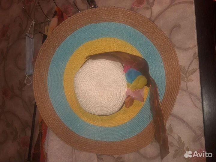 Шляпа женская соломенная
