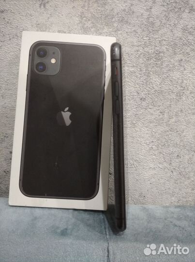 iPhone 11, 64 ГБ