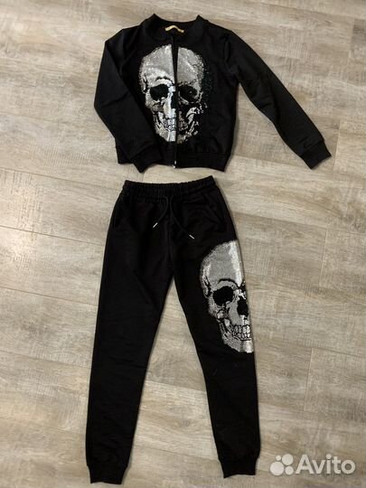 Костюм спортивный 42