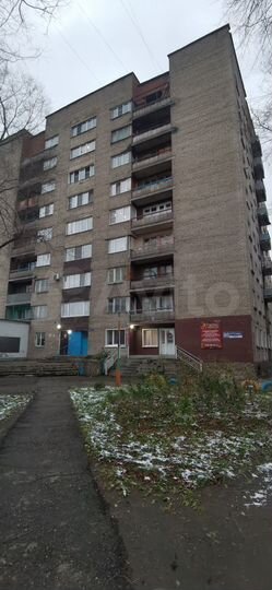 Комната 23 м² в 8-к., 2/9 эт.