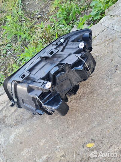 Фара передняя правая Audi A6 C6