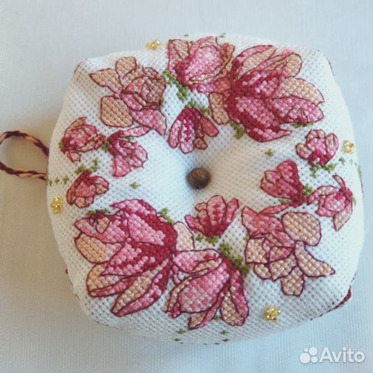 Игольница (бискорню) Цветение