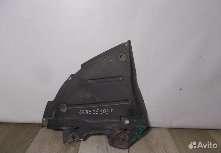 Защита днища задняя левая бу Skoda Rapid OEM 6RA82