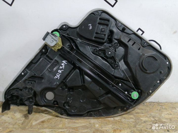 Стеклоподъемник задний правый Mercedes-Benz