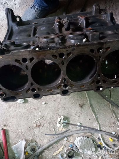 Блок двигателя R2 мазда бонго