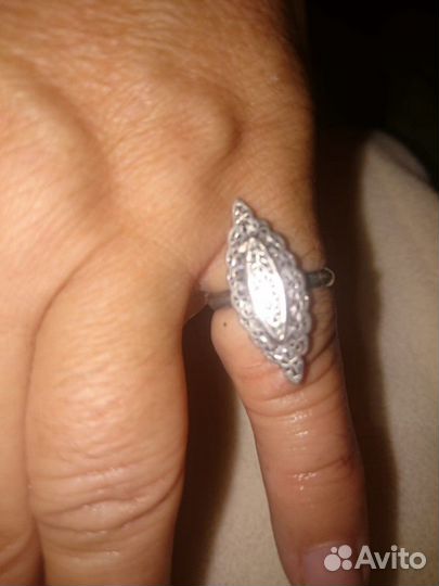 Серебряное кольцо