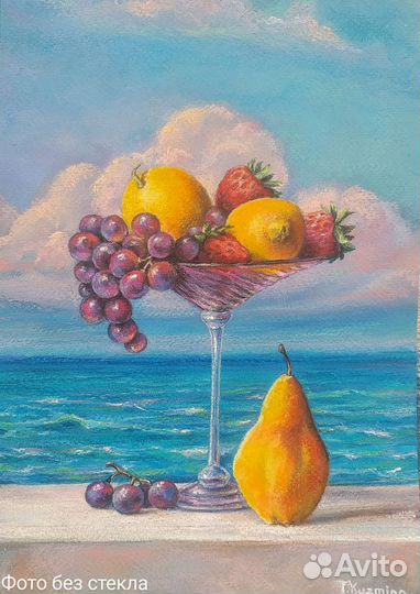 Картина, натюрморт с грушей сухой пастелью