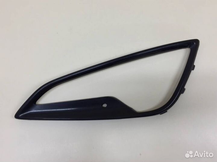 Рамка противотуманной фары левой Hyundai i40 VF 20