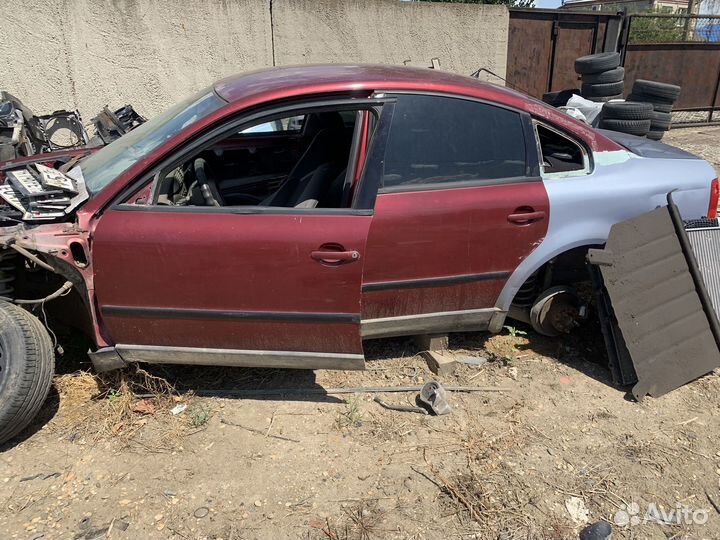 Volkswagen passat b5 дверь правая левая задняя