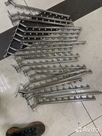 Крючки кронштейны подставки для эконом панели