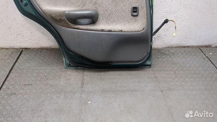 Дверь левая задняя Suzuki Baleno, 2001