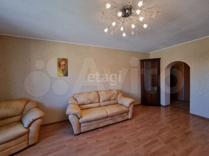 4-к. квартира, 102,6 м², 4/4 эт.