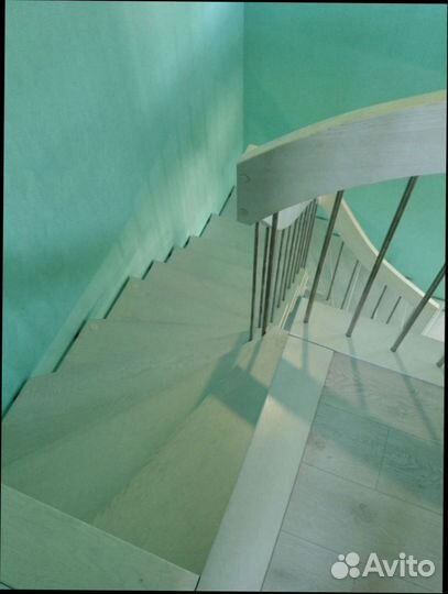 Лестница в дом из дуба