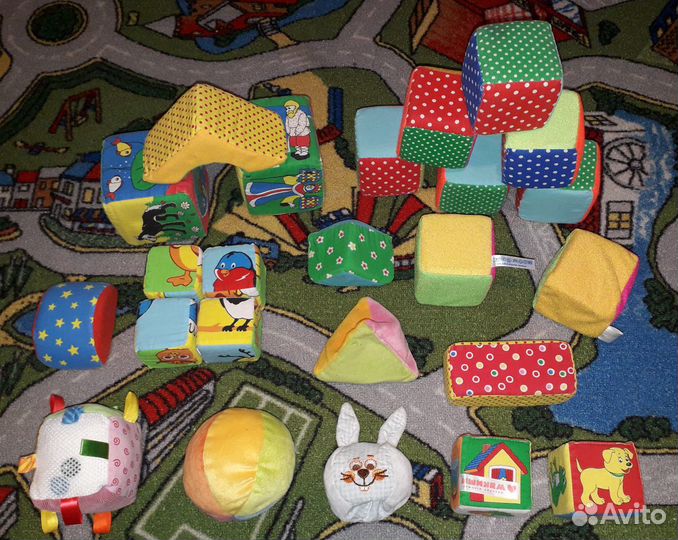 Игрушки, погремушки для малышей
