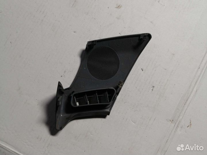 Решетки динамиков Mercedes-Benz W210