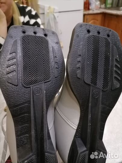 Лыжные ботинки