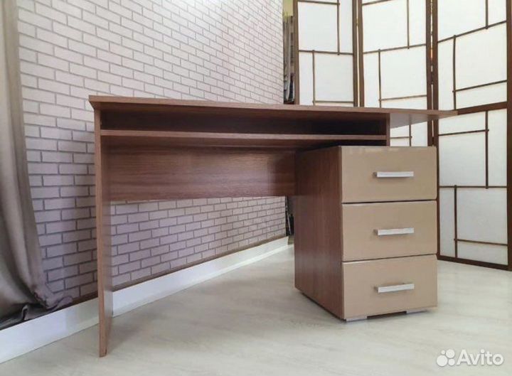 Компьютерный стол «Симба»