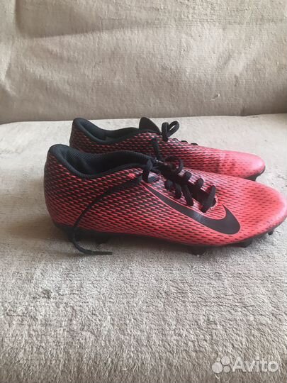 Футбольные бутсы nike