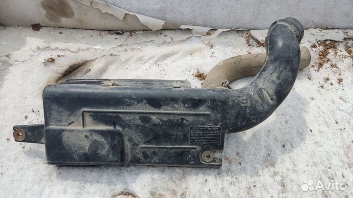 Воздухозаборник Киа Спектра