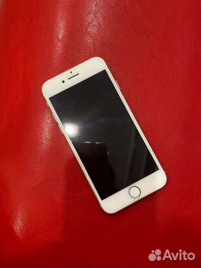 iPhone 7, 32 ГБ