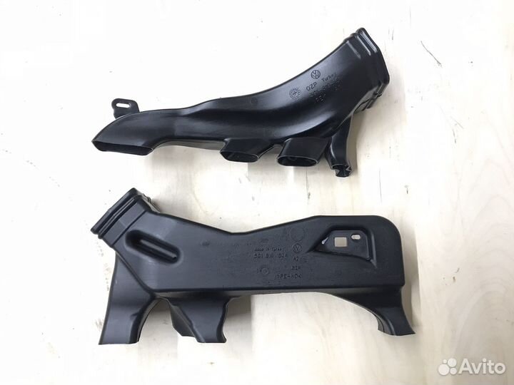 Воздуховод обдува ног Passat B8