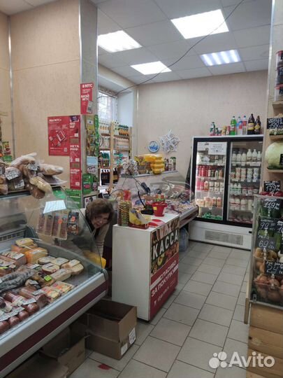 Холодильная витрина бу