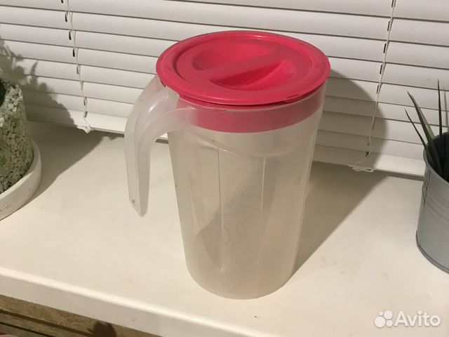 Кувшин пластиковый 1,7 литра