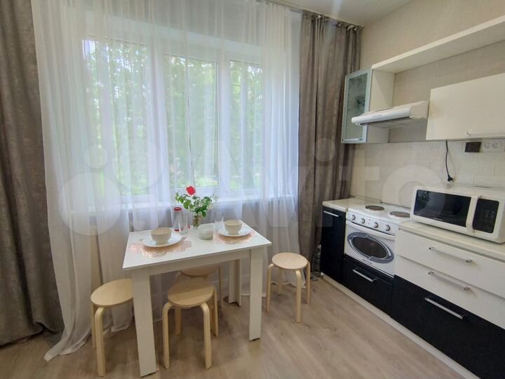 2-к. квартира, 56 м², 1/9 эт.