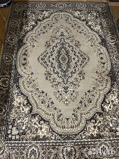 Ковер шерстяной