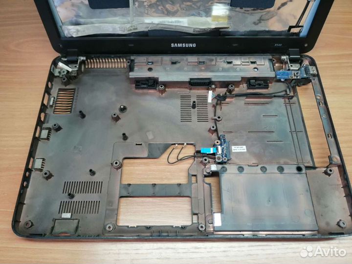 Корпус для ноутбука samsung R540