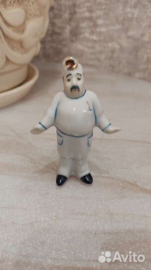 Статуэтка Доктор. Коростень