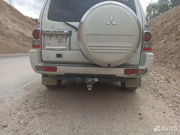 Бампер pajero 3 задний