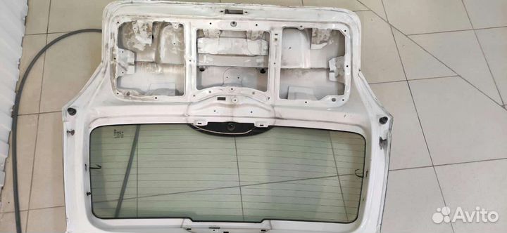 Задняя крышка багажника Фабия 2