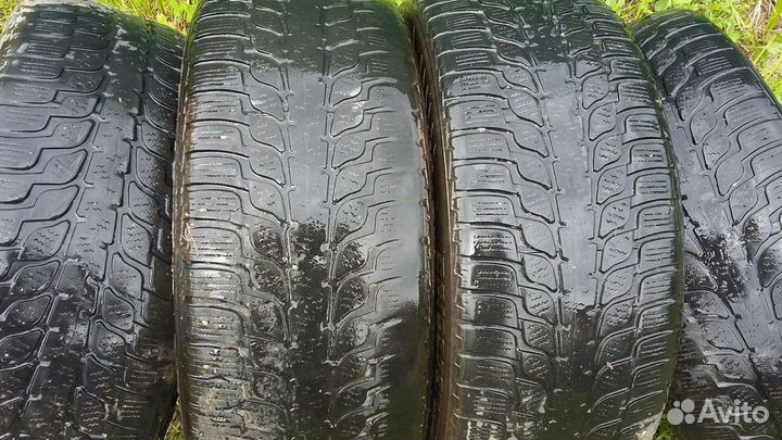 Bridgestone Blizzak LM-25 225/45 R17 94V