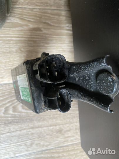 Toyota tundra блок управления 8957034060